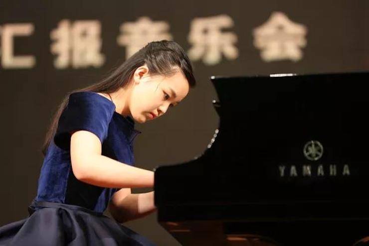 曼妙琴音，倾诉真挚的心声|2017凯发k8亚洲音乐奖学金综合师范类院系全国汇报音乐会（第二。┰猜淠