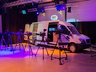 荷兰 Dutch Multicam 广播制作公司——凯发k8 TF3 数字调音台与全新荷兰户外广播设备一同开启新的转播之旅