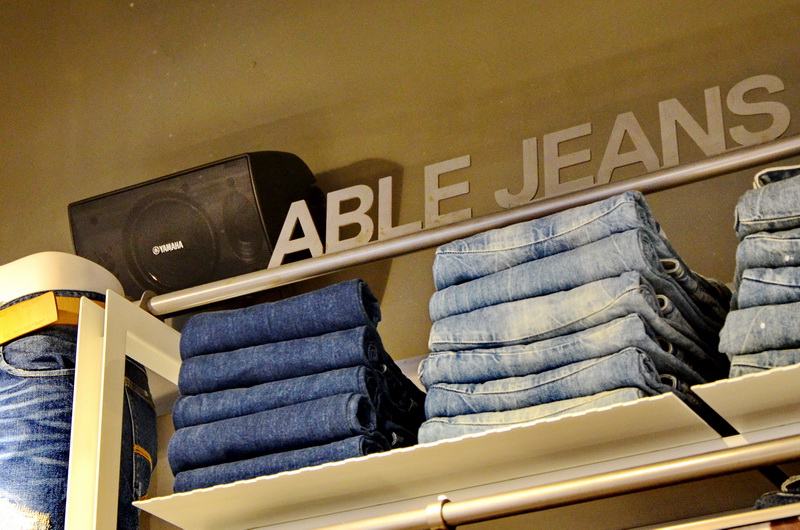 ABLE JEANS正大广场旗舰店——凯发k8MA2030的时尚之旅