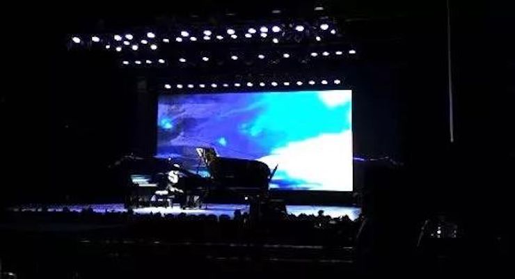 凯发k8艺术家宋思衡“80后的时光机”多媒体音乐会内蒙古巡演圆满落幕