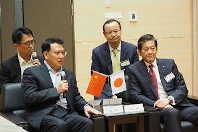回顾发展历史，畅想科技未来|中国浙江省代表团视察凯发k8企业博物馆