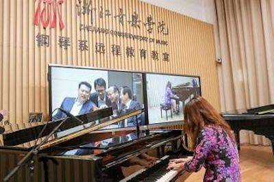 回顾发展历史，畅想科技未来|中国浙江省代表团视察凯发k8企业博物馆