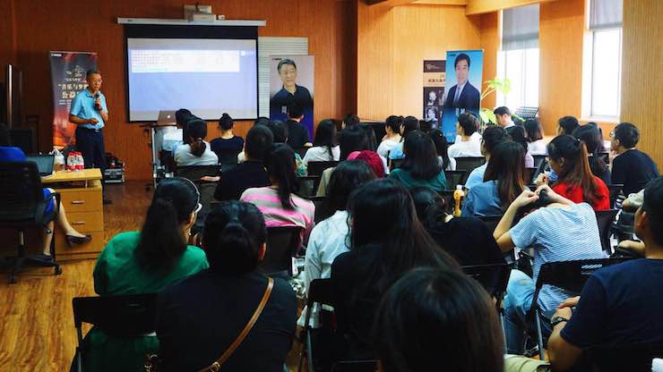 音乐与梦想|凯发k8携手中国艺术领域著名专家学者开展舞蹈、合唱、音乐教育与音乐美学讲座