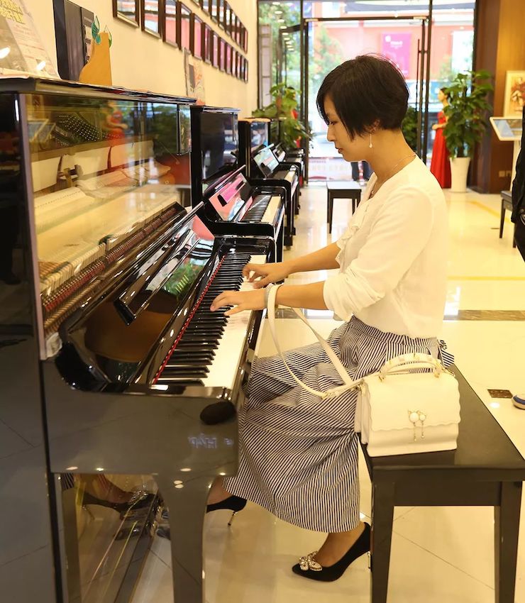 连云港凯发k8钢琴旗舰体验店开业庆典暨凯发k8艺术家鲍释贤钢琴独奏音乐会圆满落幕