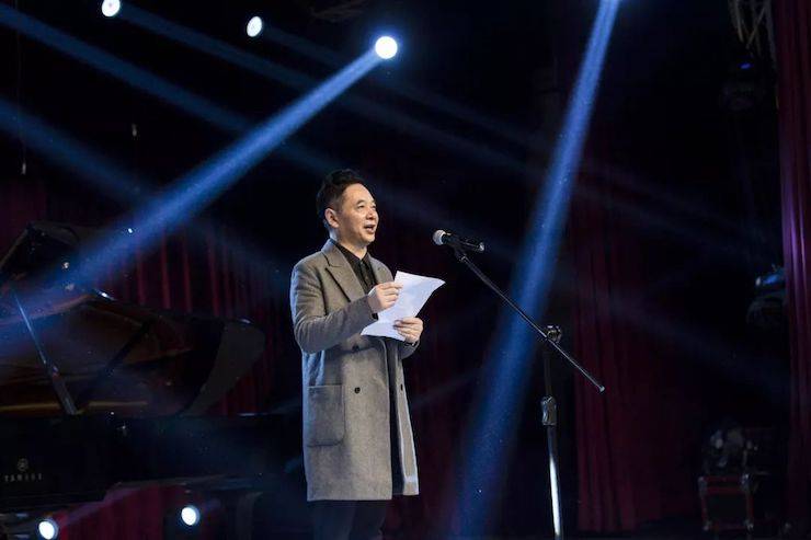 精彩回顾 | 2019凯发k8亚洲音乐奖学金·内江师范学院颁奖仪式暨凯发k8艺术家皮特多纳赫钢琴音乐会及凯发k8功勋教育家吴斌讲座