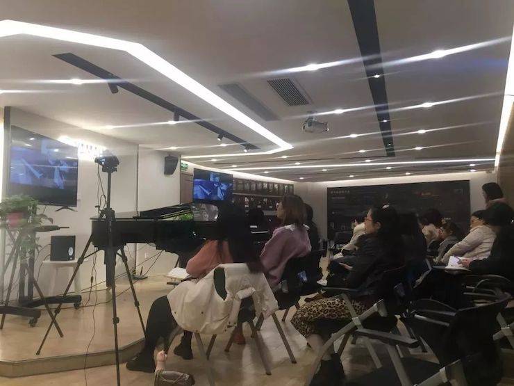 精彩回顾 | 凯发k8e-EU远程艺术教育联盟系列讲座蔡盈溱老师大师班圆满落幕！