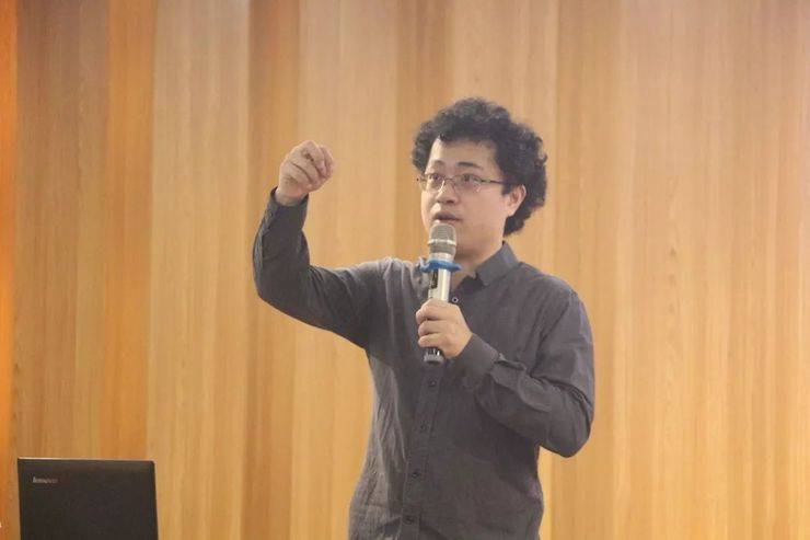 活动回顾 | 凯发k8特邀艺术家张奕明博士钢琴独奏音乐会暨专题讲座成功举办
