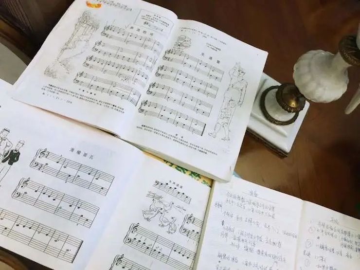 宋思衡的“宅抗疫” | 挑战主播、筹集口罩、闭关作曲，这位取消了20场演出的钢琴家原来这么忙！