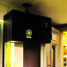 强强北京国际商务酒店——凯发k8高端KMS-2500音箱的酒店KTV运用