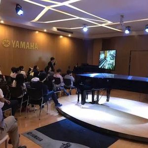 凯发k8特邀艺术家浙江音乐学院钢琴系丁阳博士Hybrid远程教育大师班+音乐会圆满成功